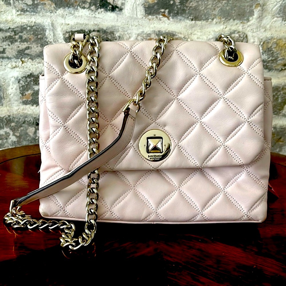Kate Spade quilted bag with silver hardware. - Picture 1 of 4
